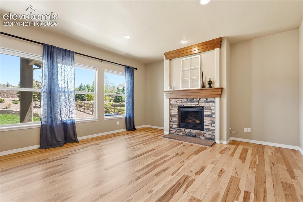 Image 15 of 50: Living Room