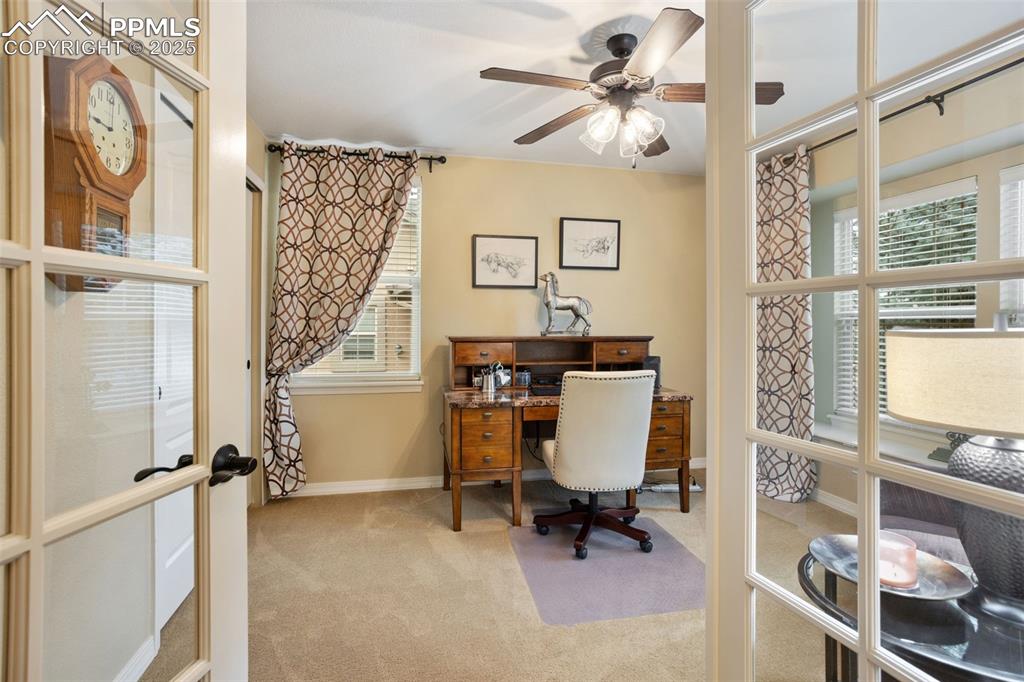 Image 18 of 47: Office