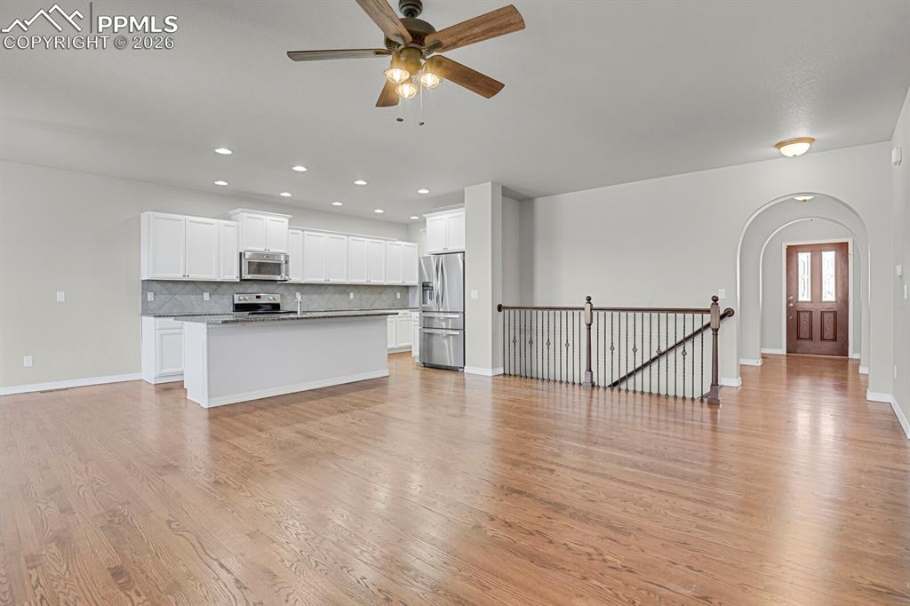 Image 11 of 48: No Description Available