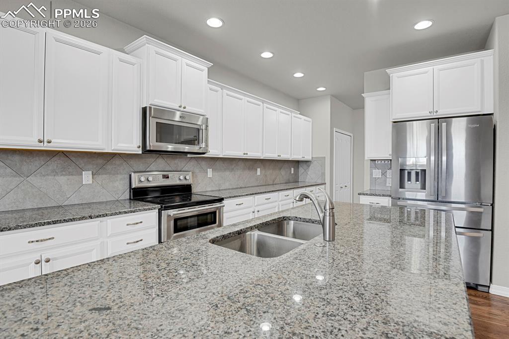 Image 16 of 48: No Description Available