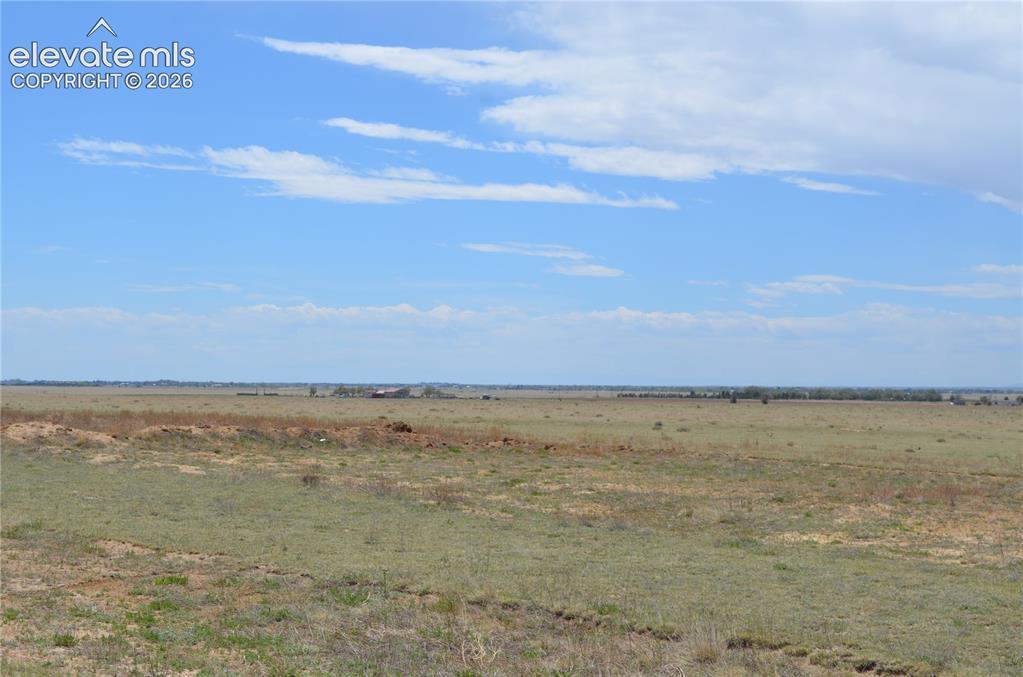 Image 4 of 16: View