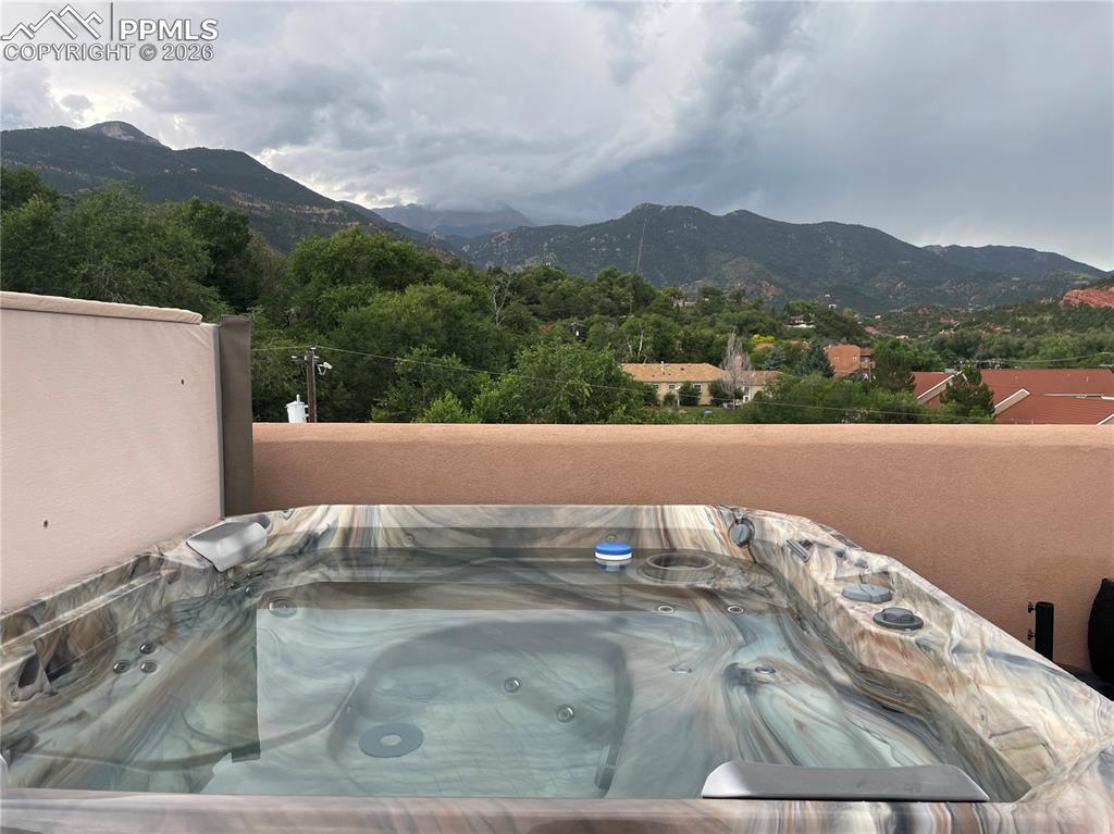 Image 26 of 27: Rooftop deck with Pikes Peak Views 