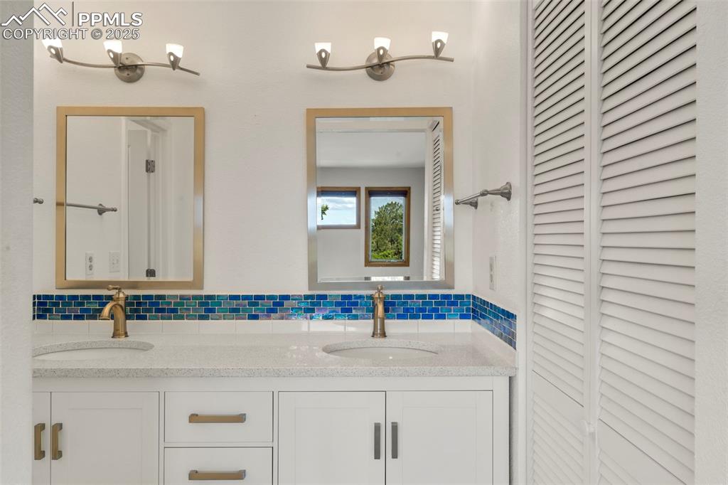 Image 15 of 26: Double Vanity in the Owner’s Suite