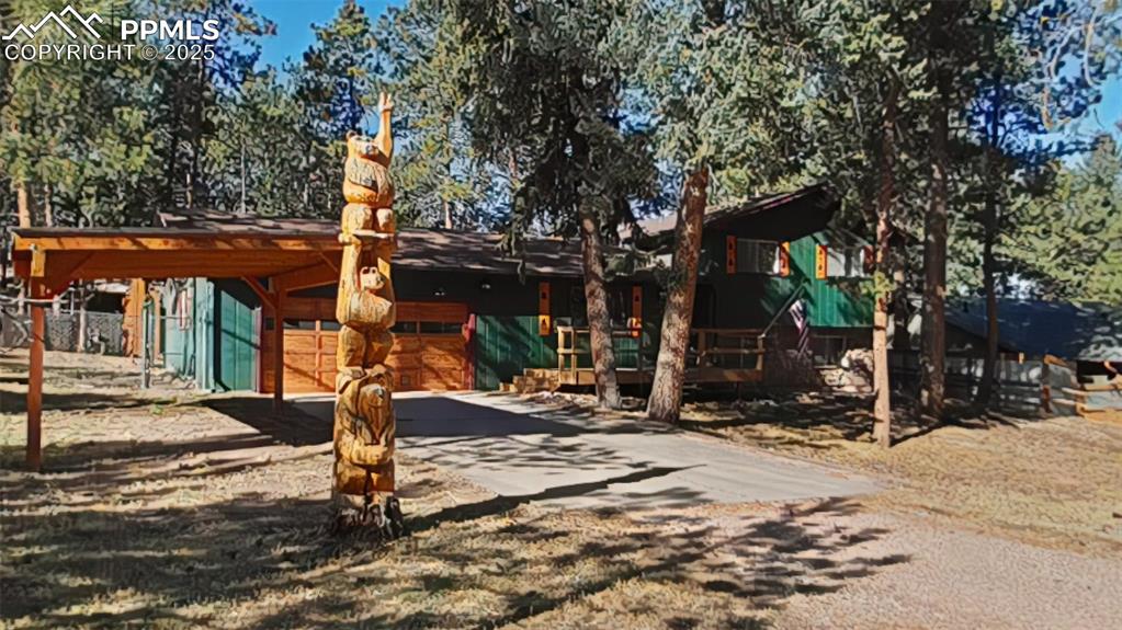 Image 11 of 25: View of play area