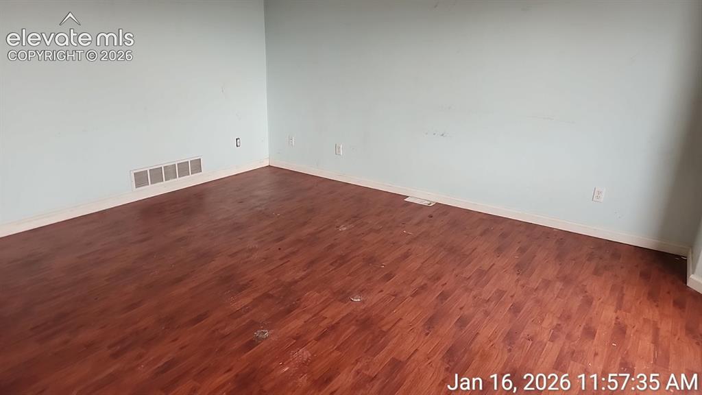 Image 4 of 11: Other