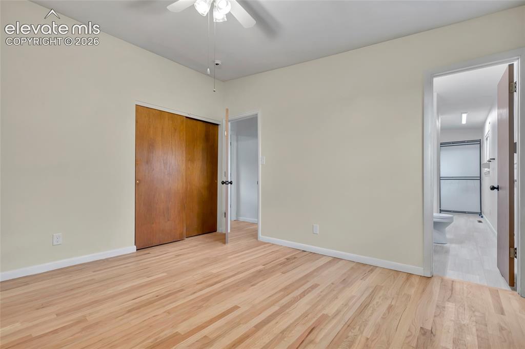 Image 15 of 45: Bedroom