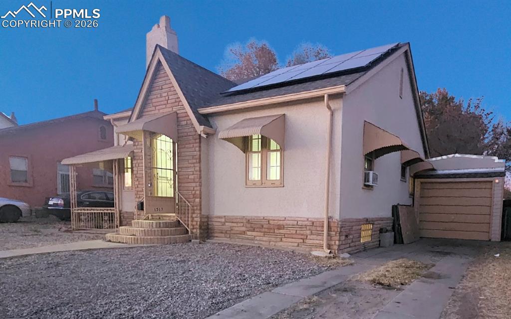 Image 4 of 28: Lots of Parking