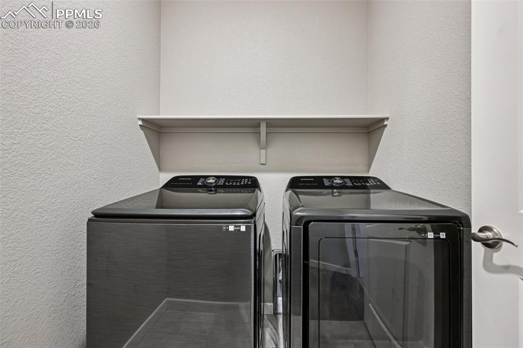 Image 36 of 49: Laundry