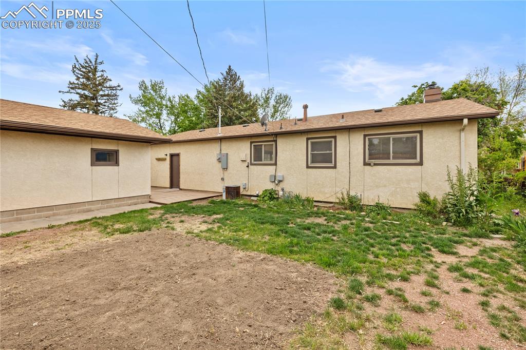 Image 34 of 48: Back of Structure