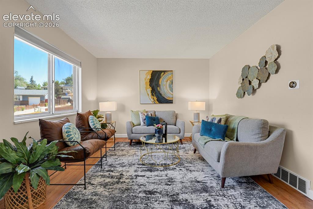 Image 11 of 49: Living Room