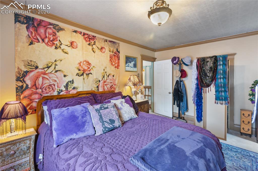 Image 23 of 28: Bedroom