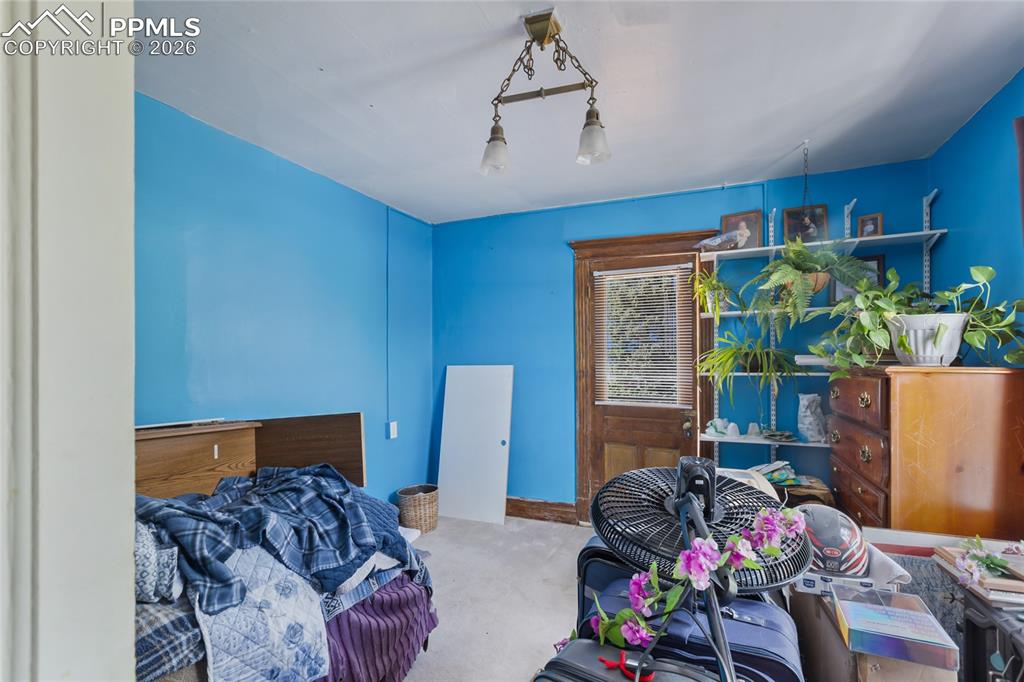 Image 26 of 28: Bedroom