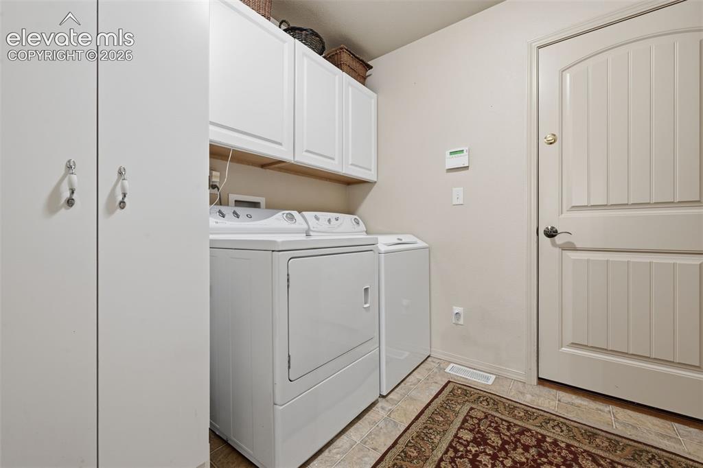 Image 37 of 48: Laundry