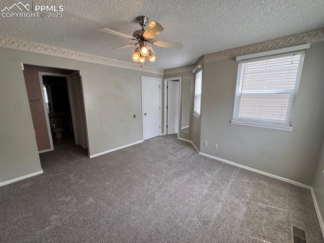 Image 16 of 22: Bedroom