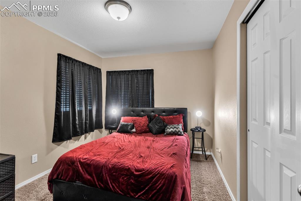 Image 18 of 42: Bedroom