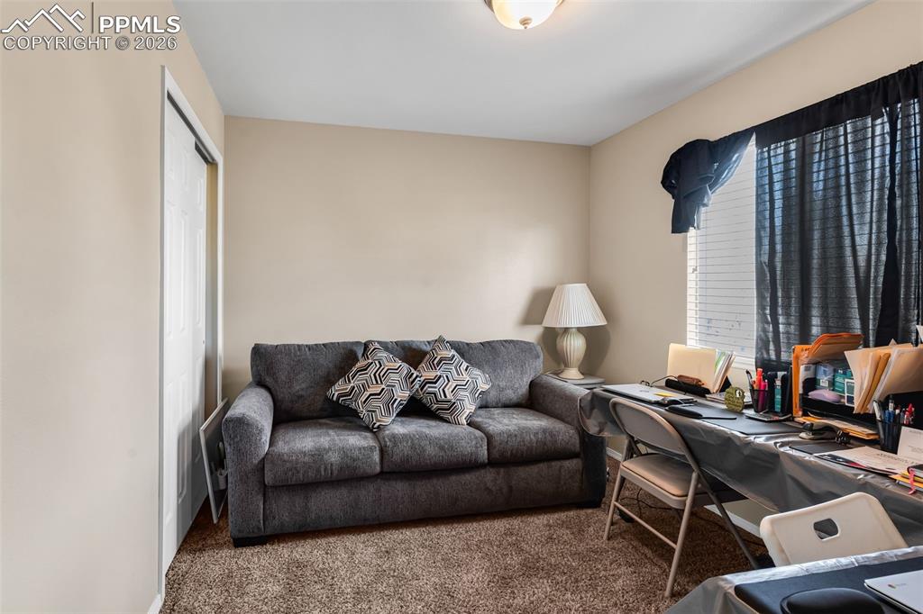 Image 19 of 42: Office