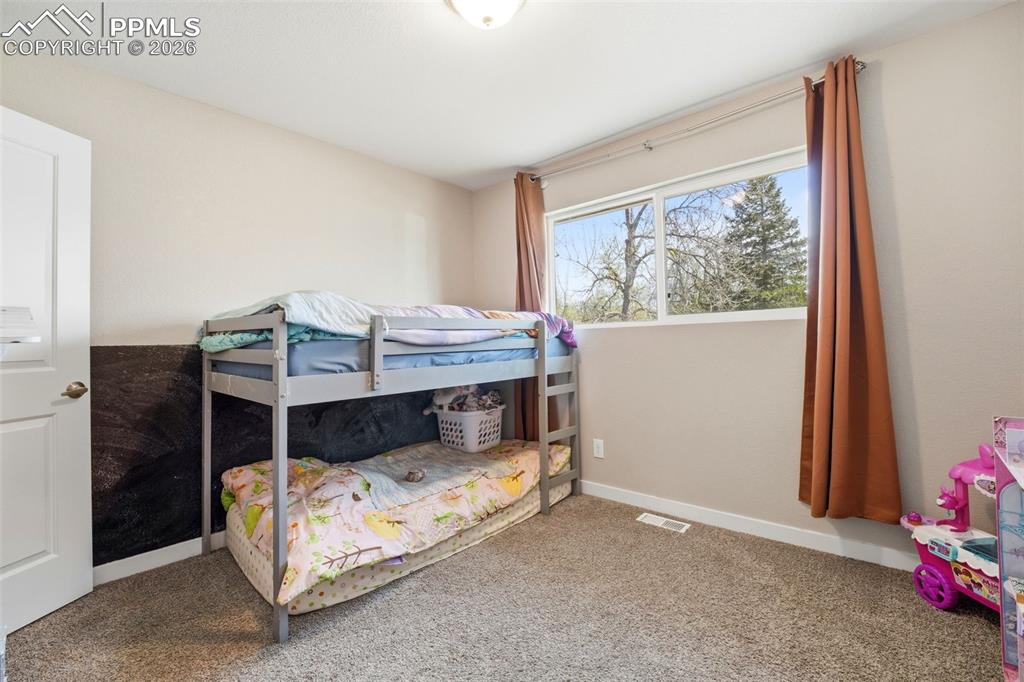 Image 18 of 45: Bedroom