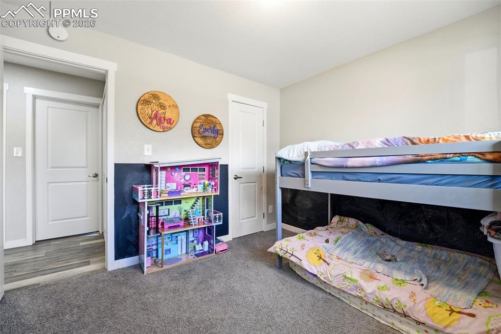 Image 19 of 45: Bedroom