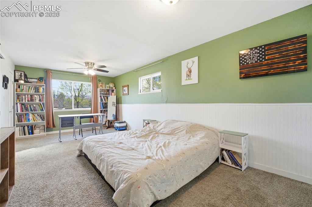 Image 21 of 45: Bedroom