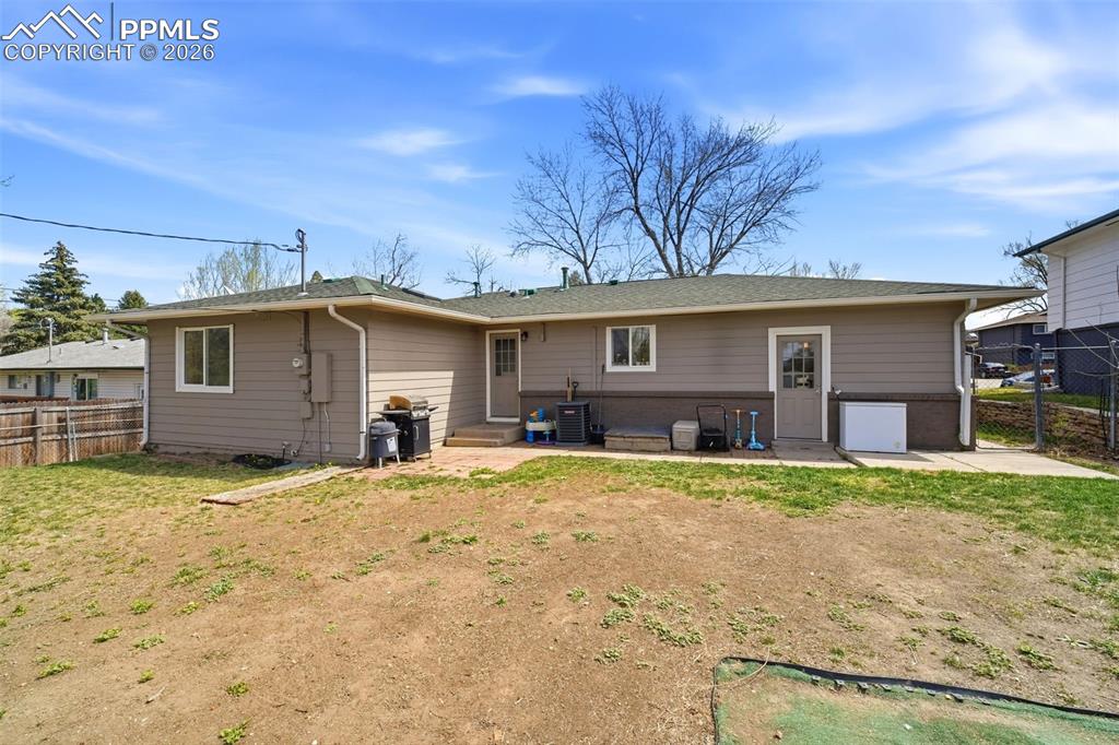 Image 28 of 45: Back of Structure