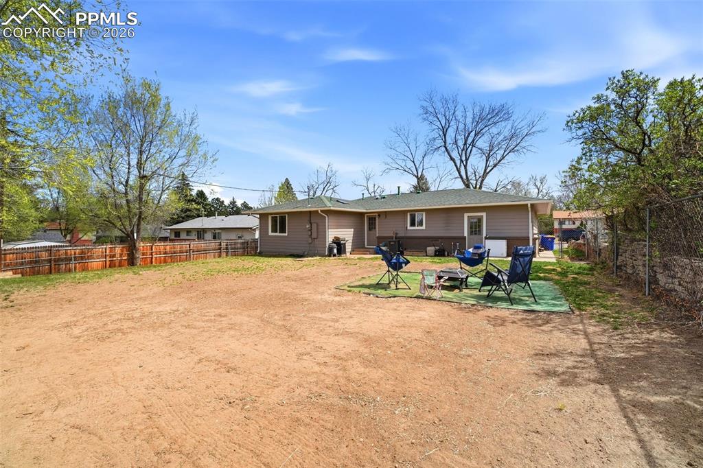 Image 31 of 45: Back of Structure