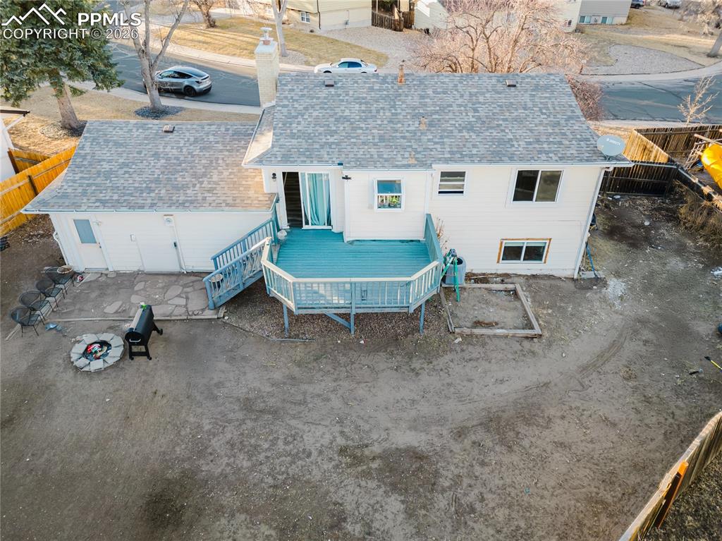 Image 19 of 20: View from above of property