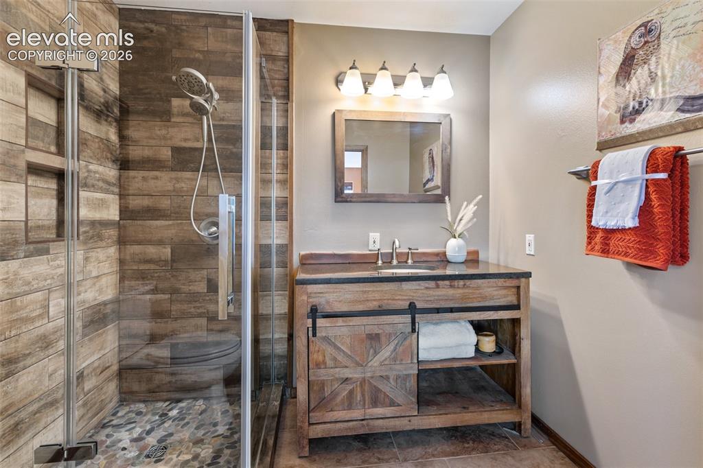 Image 22 of 48: Master Bathroom