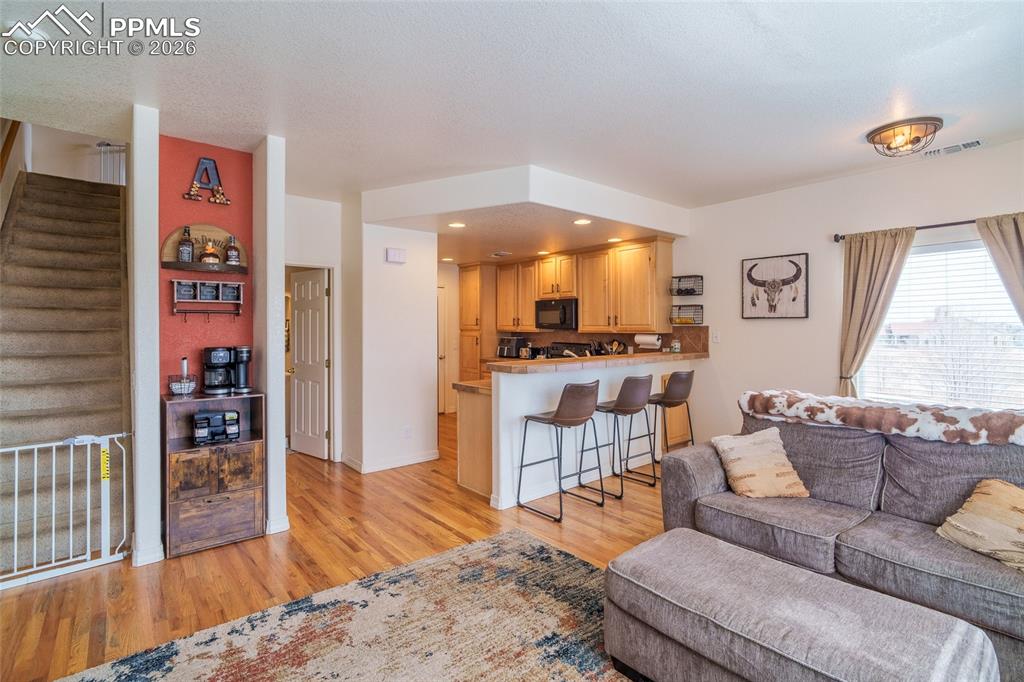 Image 6 of 27: Living Room