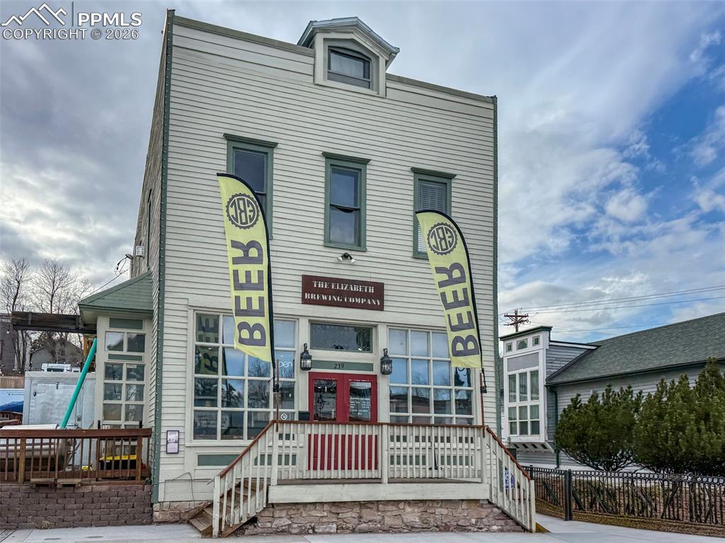 Image 49 of 50: Front of Structure