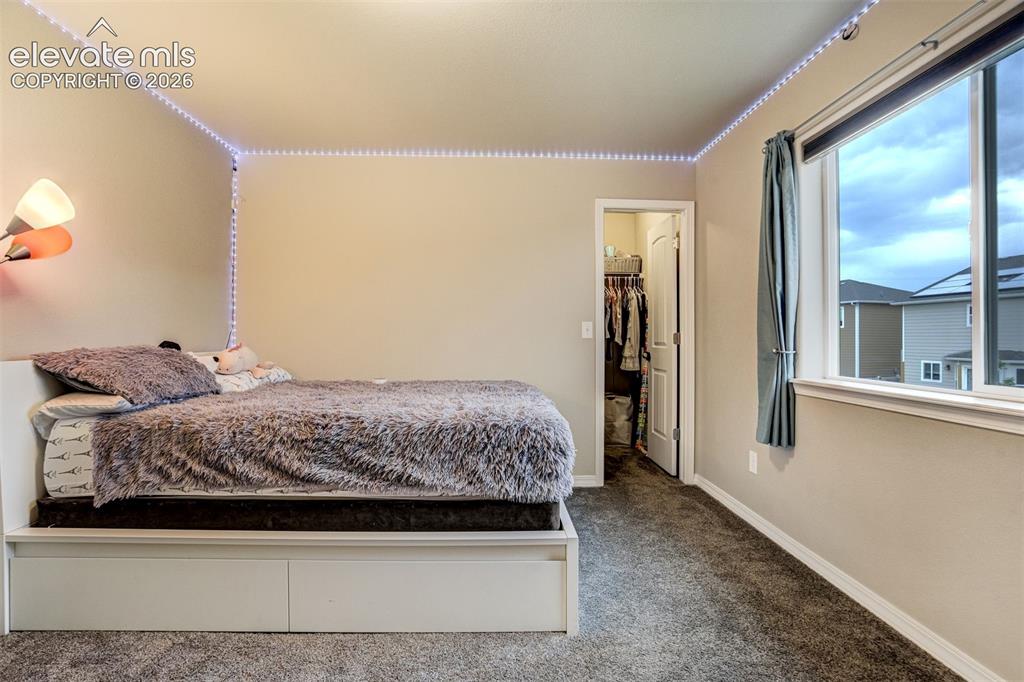 Image 31 of 49: Bedroom