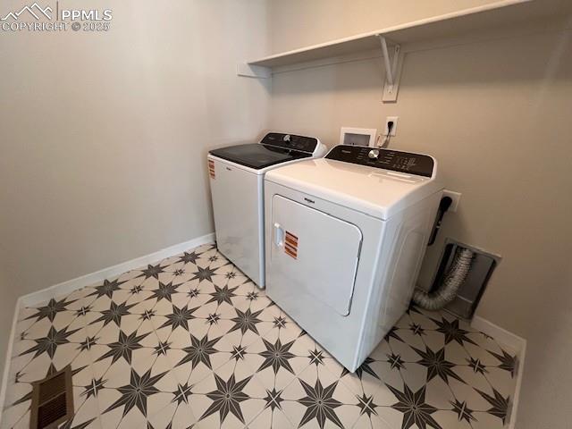 Image 19 of 24: Laundry