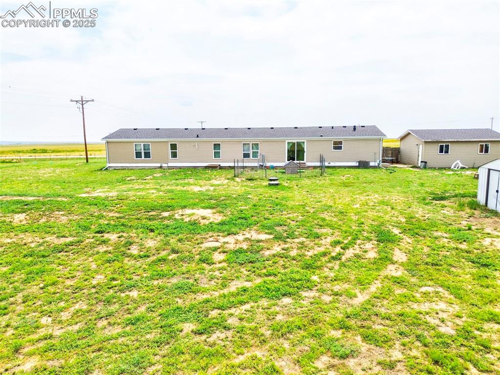 Image 38 of 48: Back of Structure