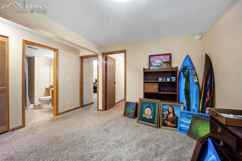 Image 26 of 47: Family Room