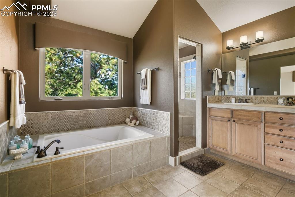 Image 27 of 50: Master Bathroom