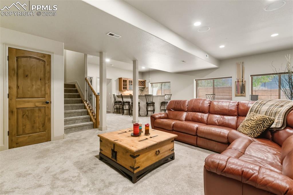 Image 34 of 50: Family Room