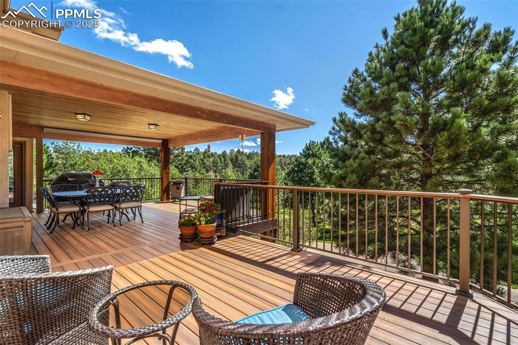 Image 42 of 50: Stunning 34