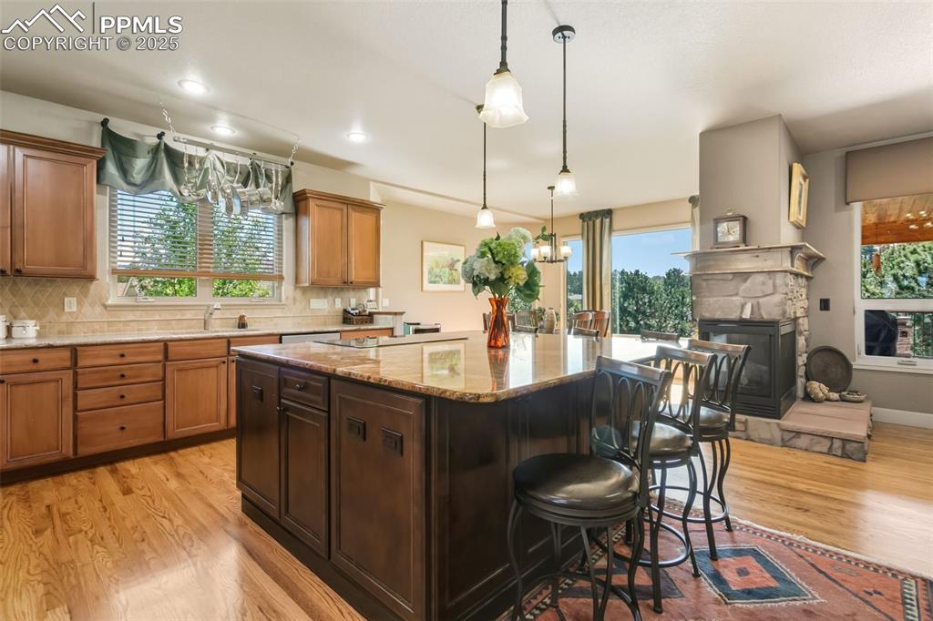 Image 9 of 50: Huge Island Perfect for Entertaining & Food Prep