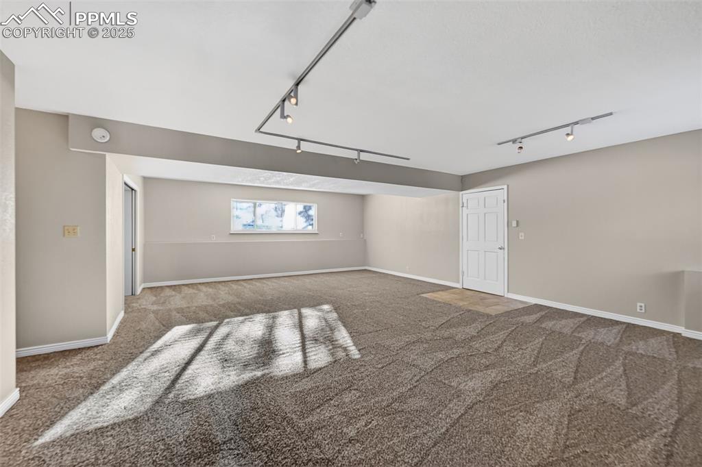 Image 24 of 38: Family Room