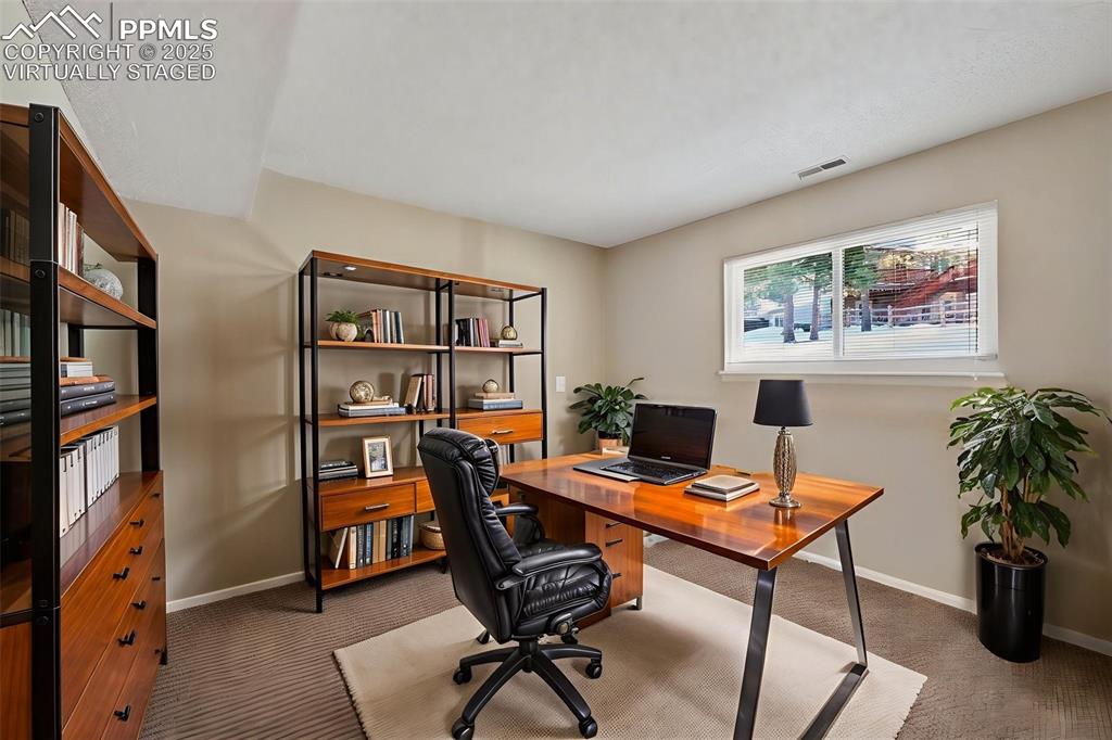 Image 27 of 38: Virtually Staged