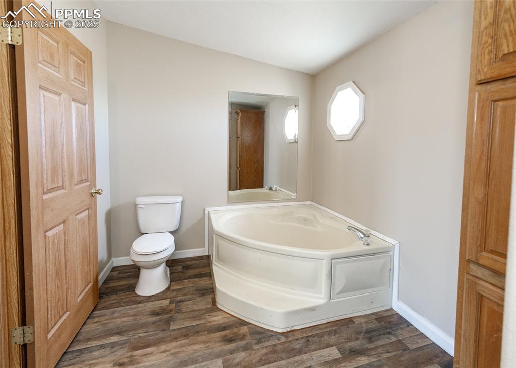 Image 28 of 50: Master Bathroom