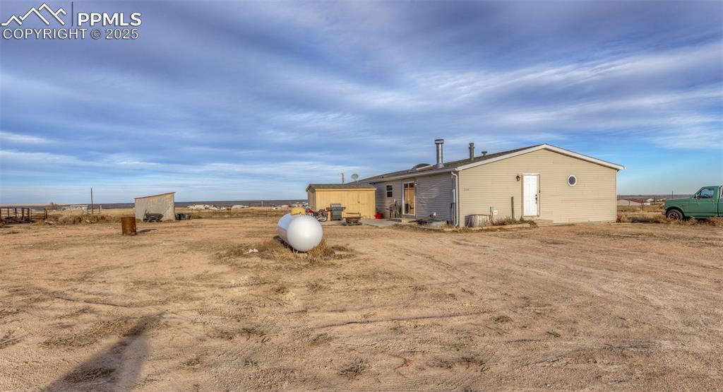 Image 39 of 50: Back of Structure