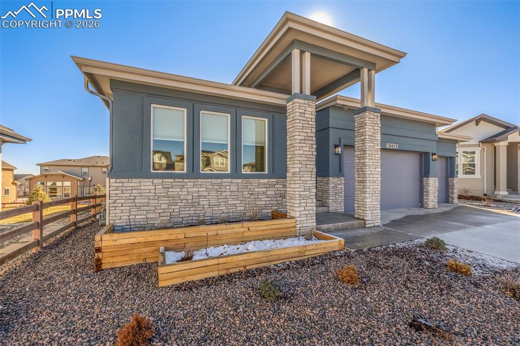 Image 2 of 46: Front of Structure