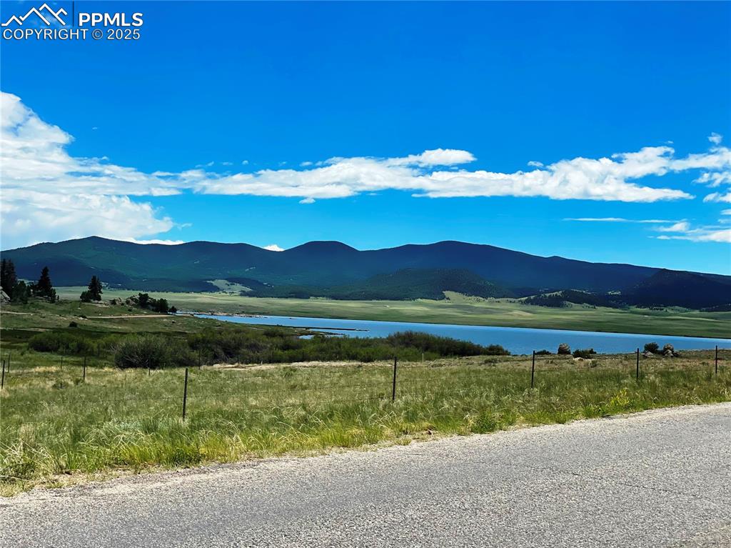 Image 10 of 19: Eleven Mile Reservoir View