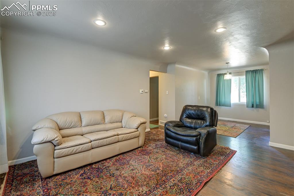Image 7 of 23: Floors are in excellent condition throughout