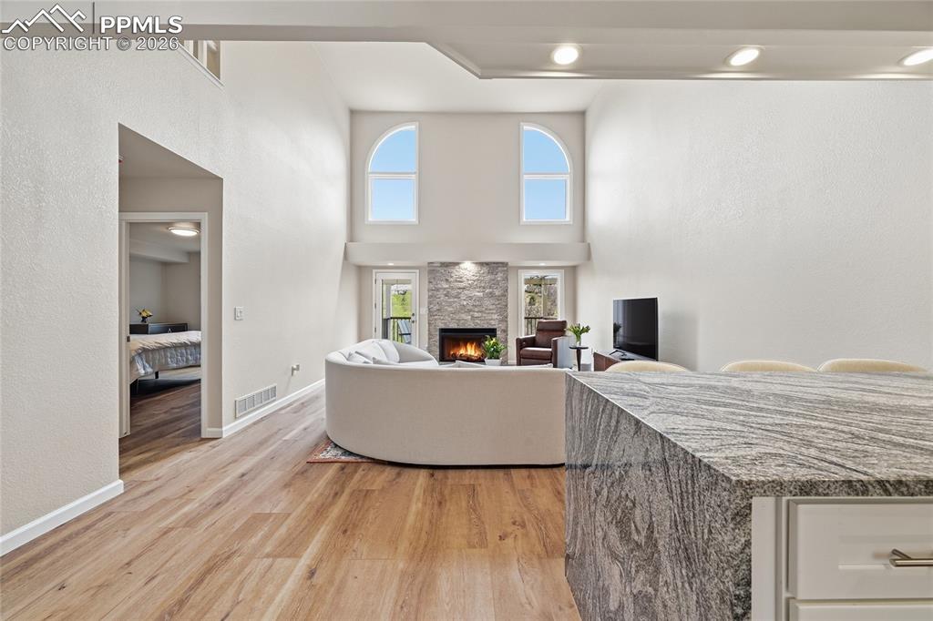 Image 16 of 49: Living Room