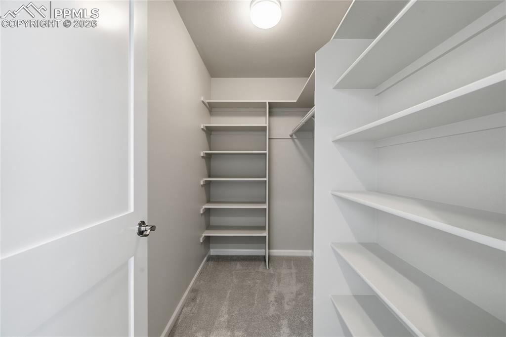Image 35 of 49: Closet