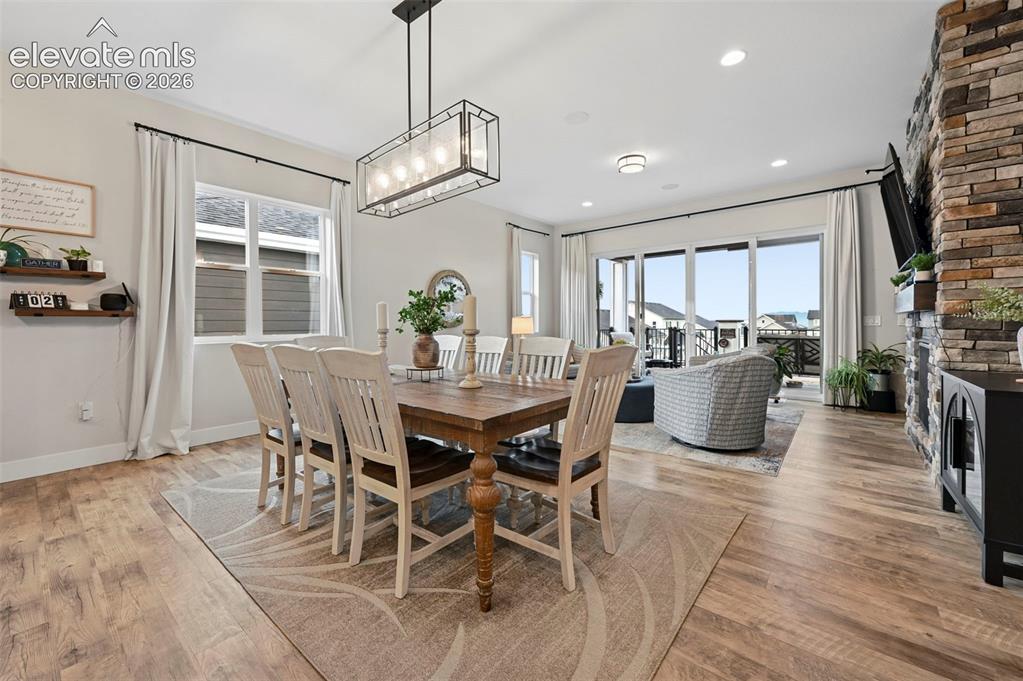 Image 10 of 48: Dining Area