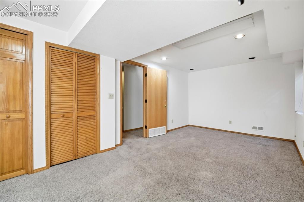 Image 13 of 46: Bedroom