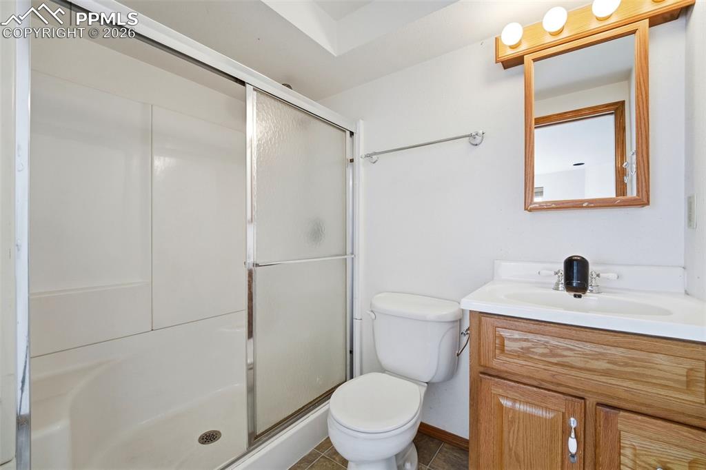 Image 17 of 46: Bathroom