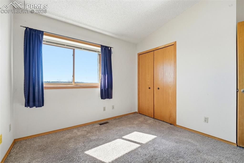 Image 20 of 46: Bedroom